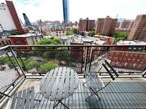 215 Park Row 12C, New York NY 10038