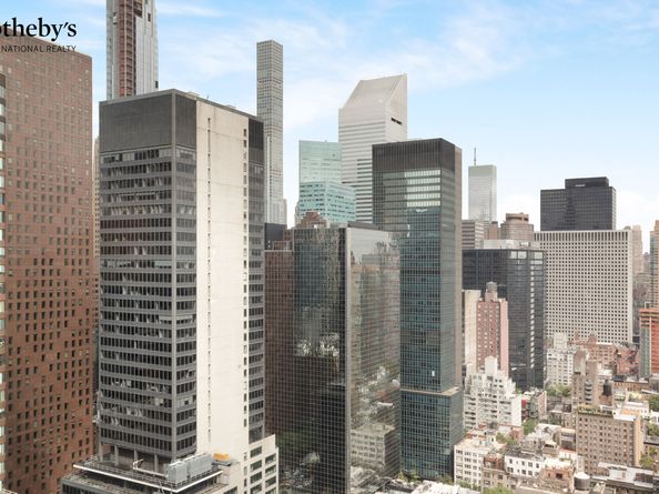 236 East 47th Street 36C, New York NY 10017