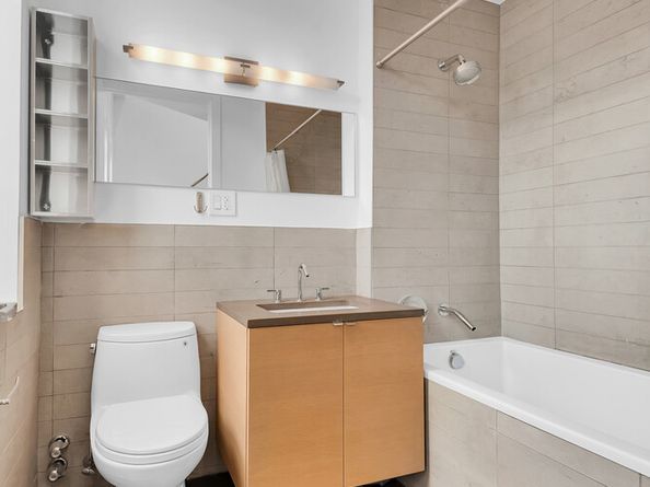 50 Bayard Street 1I, Brooklyn NY 11211
