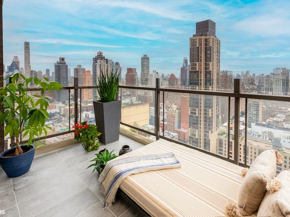 425 East 58th Street 30A, New York NY 10022