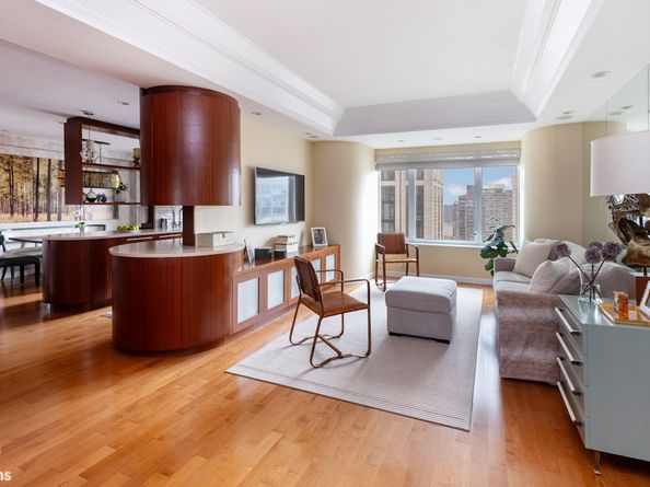 425 East 58th Street 30A, New York NY 10022