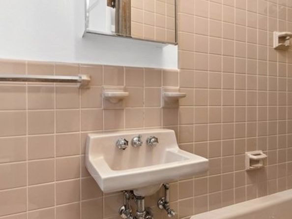 215 East 73rd Street 3A, New York NY 10021