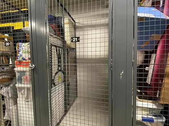 21-45 44th Drive 6B, Queens NY 11101