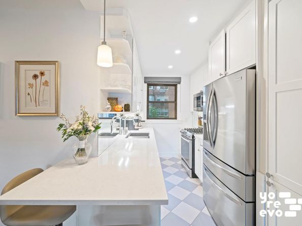 10 Mitchell Place 5B, New York NY 10017