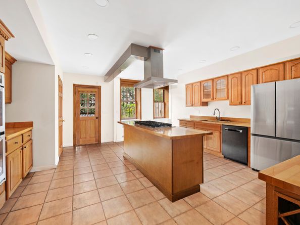 14 West 121st Street, New York NY 10027