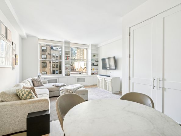 55 Liberty Street 22D, New York NY 10038