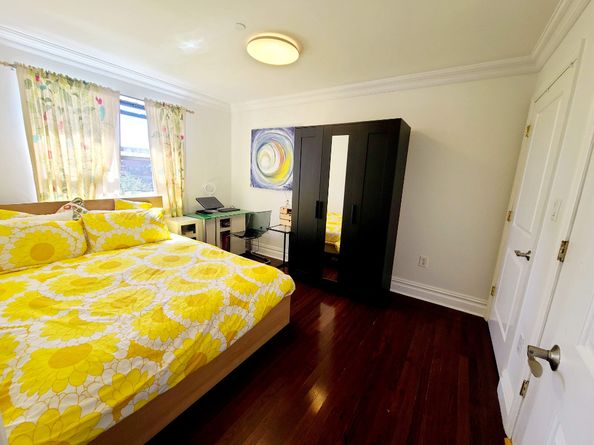 49-07 43rd Avenue 7F, Queens NY 11377