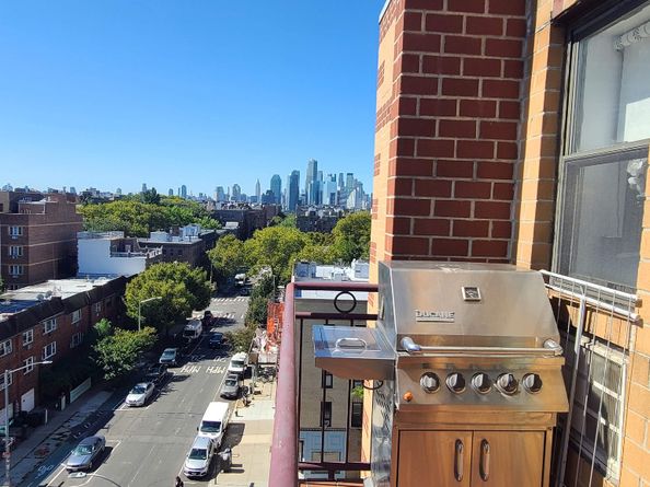 49-07 43rd Avenue 7F, Queens NY 11377
