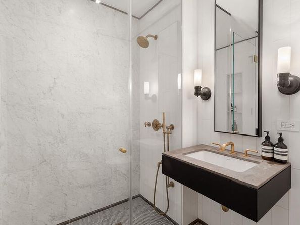 50 Clinton Street 3C, New York NY 10002