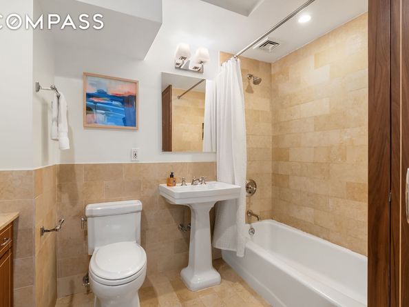 31 West 16th Street 2, New York NY 10011