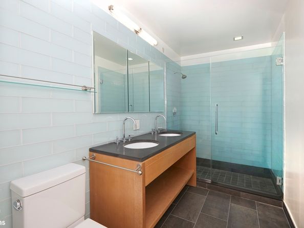 310 West 52nd Street 5B, New York NY 10019