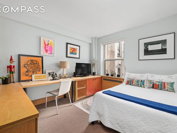 131 Ave B 4A, New York NY 10009