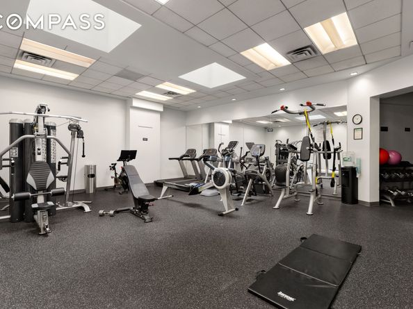 4 West 21st Street 16A, New York NY 10010