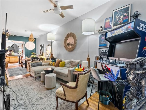 124 Grove Street 4, Brooklyn NY 11221