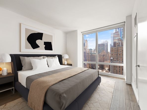 247 West 46th Street 2203, New York NY 10036
