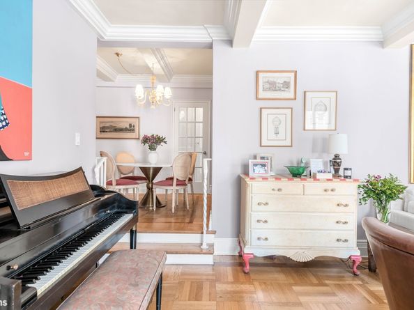 20 East 35th Street 9A, New York NY 10016