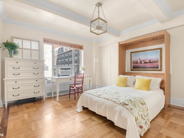 20 East 35th Street 9A, New York NY 10016