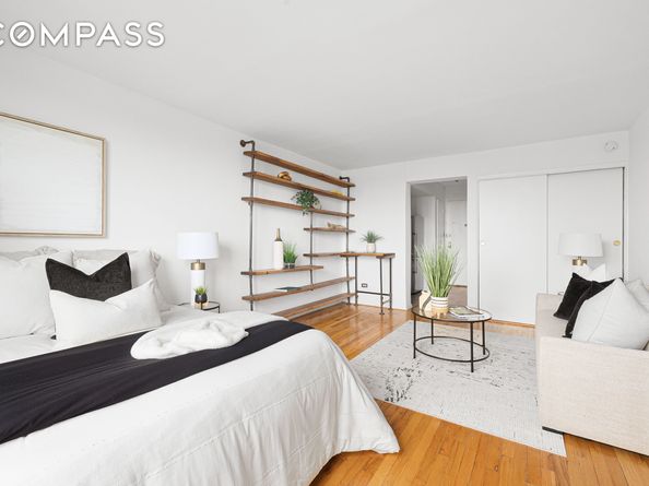 50-21 39th Place 6D, Queens NY 11104