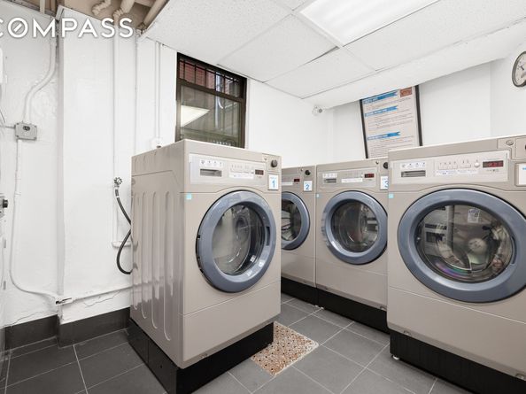 50-21 39th Place 6D, Queens NY 11104