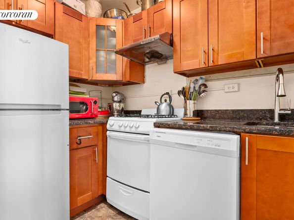 85 Livingston Street 16J, Brooklyn NY 11201