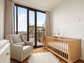 21-30 44th Drive 6A, Queens NY 11101