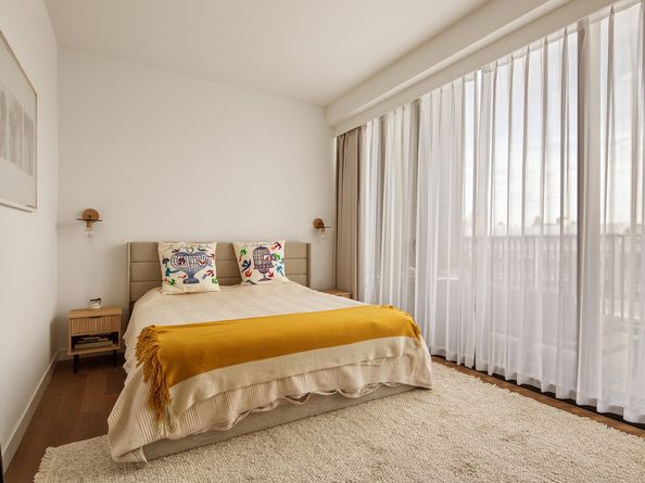 21-30 44th Drive 6A, Queens NY 11101