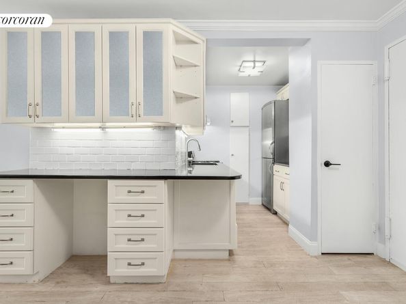 79 West 12th Street 3B, New York NY 10011