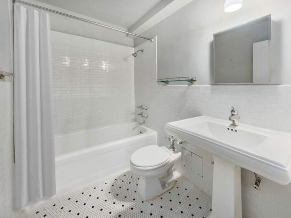 20 East 35th Street 10B, New York NY 10016