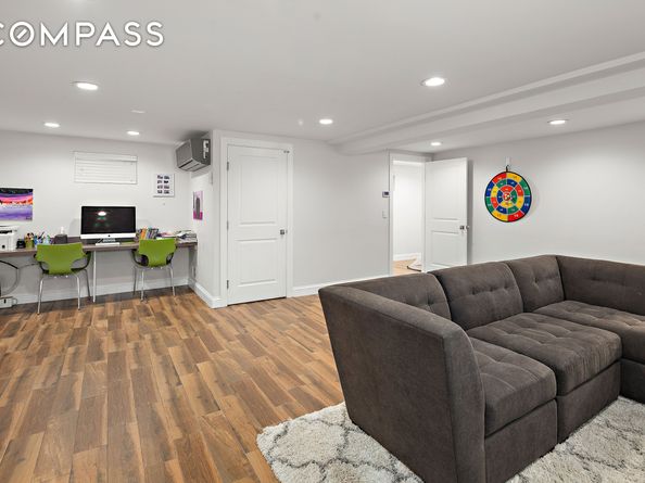 8008 Harbor View Terrace, Brooklyn NY 11209