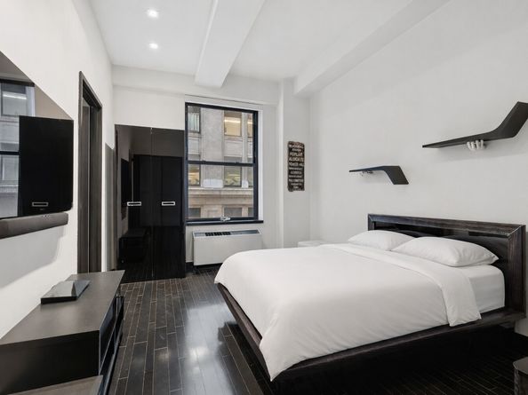 20 Pine Street 908, New York NY 10005