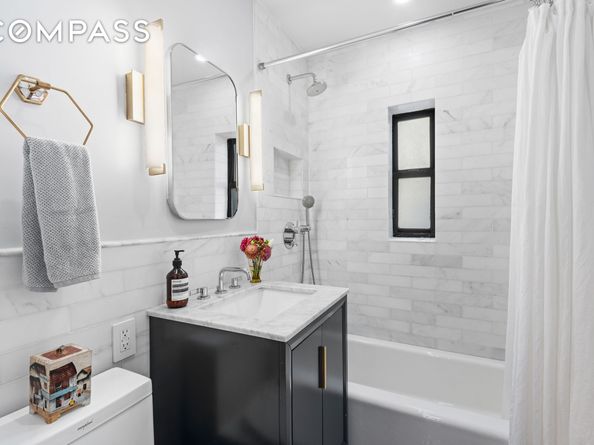 319 West 18th Street 5I, New York NY 10011