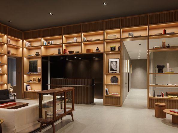 135 East 47th Street PHB, New York NY 10017