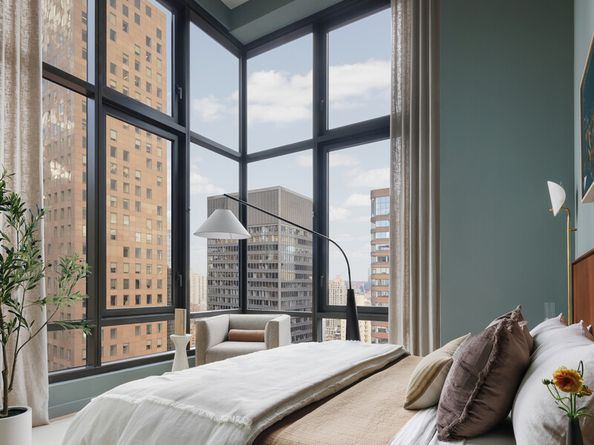 135 East 47th Street PHB, New York NY 10017