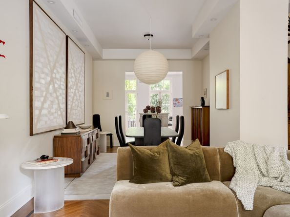 143 East 19th Street, New York NY 10003