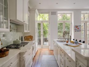 143 East 19th Street, New York NY 10003