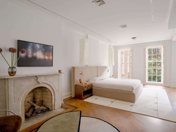 143 East 19th Street, New York NY 10003