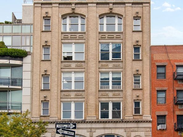 321 West 13th Street 3A, New York NY 10014