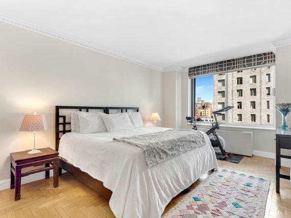 170 East 87th Street E14A, New York NY 10128