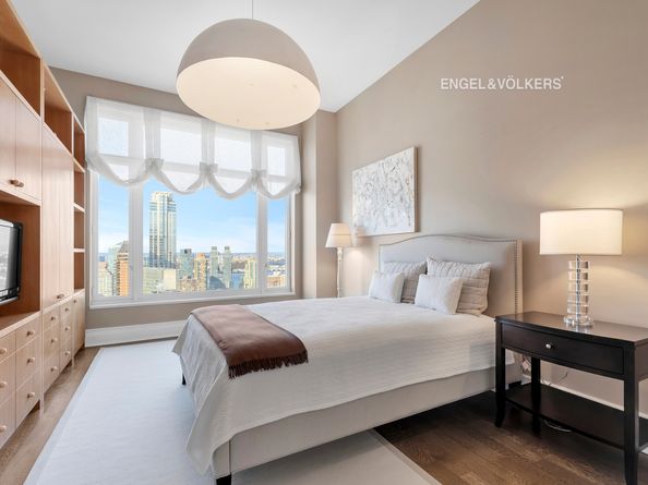 15 Central Park W 34C, New York NY 10023