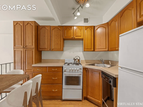 211 Thompson Street 2F, New York NY 10012