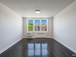 515 East 7th Street 5H, Brooklyn NY 11218
