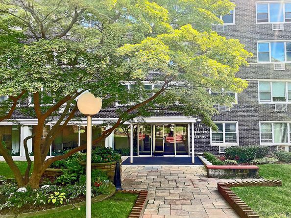 164-20 Highland Avenue 9T, Queens NY 11432