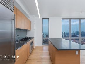 310 West 52nd Street 40H, New York NY 10019