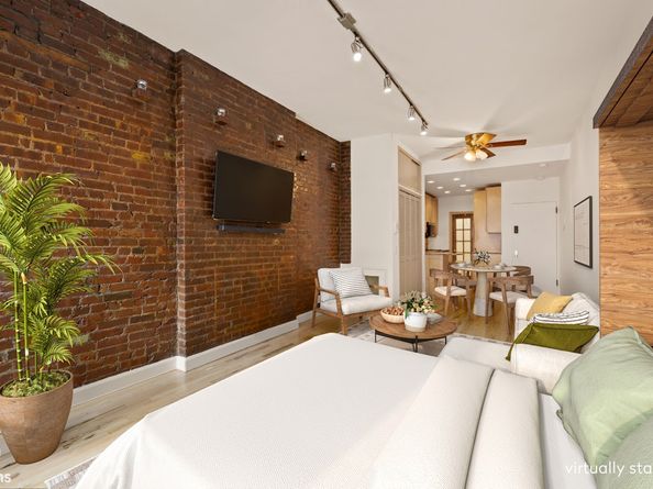 186 East 2nd Street 5, New York NY 10009