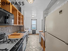 286 Corbin Place 1D, Brooklyn NY 11235