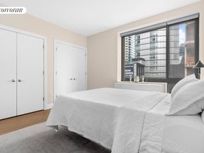 25-21 43rd Avenue 806, Queens NY 11101