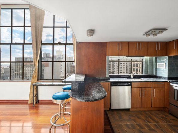 111 4th Avenue 7C, New York NY 10003