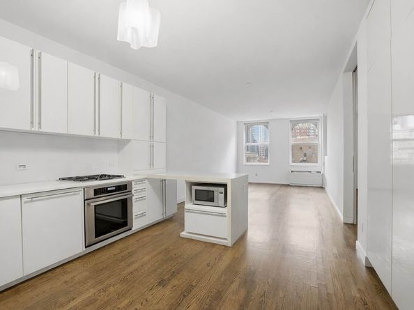 650 6th Avenue 6G, New York NY 10011