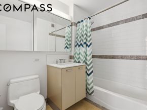 415 Main Street 4G, New York NY 10044