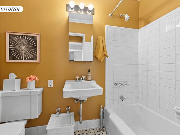 48 Gramercy Park N 4B, New York NY 10010
